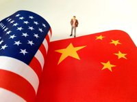 ó��ս�£�ŷ�����й�������֦����Ѱζ